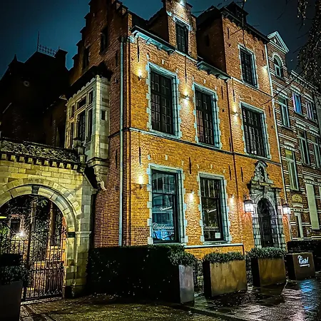 Castelsuites Bed & Breakfast