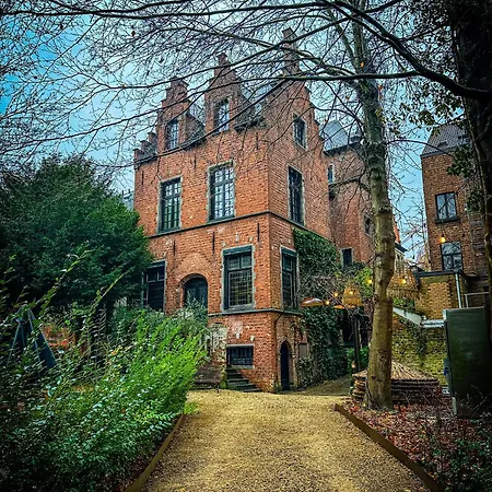 Castelsuites Bed & Breakfast