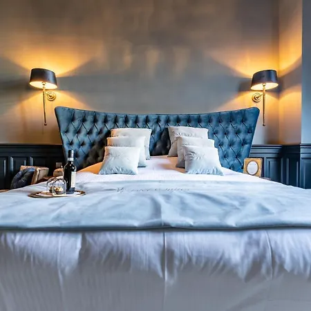 Castelsuites Bed & Breakfast *