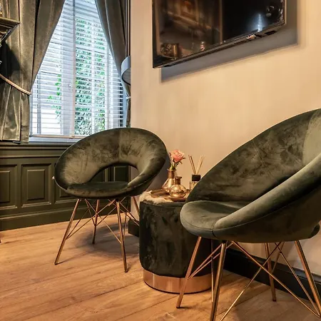 Castelsuites Bed & Breakfast