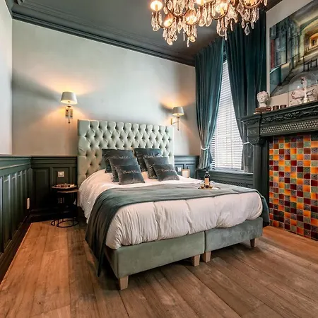 Bed & Breakfast Castelsuites Bruggy